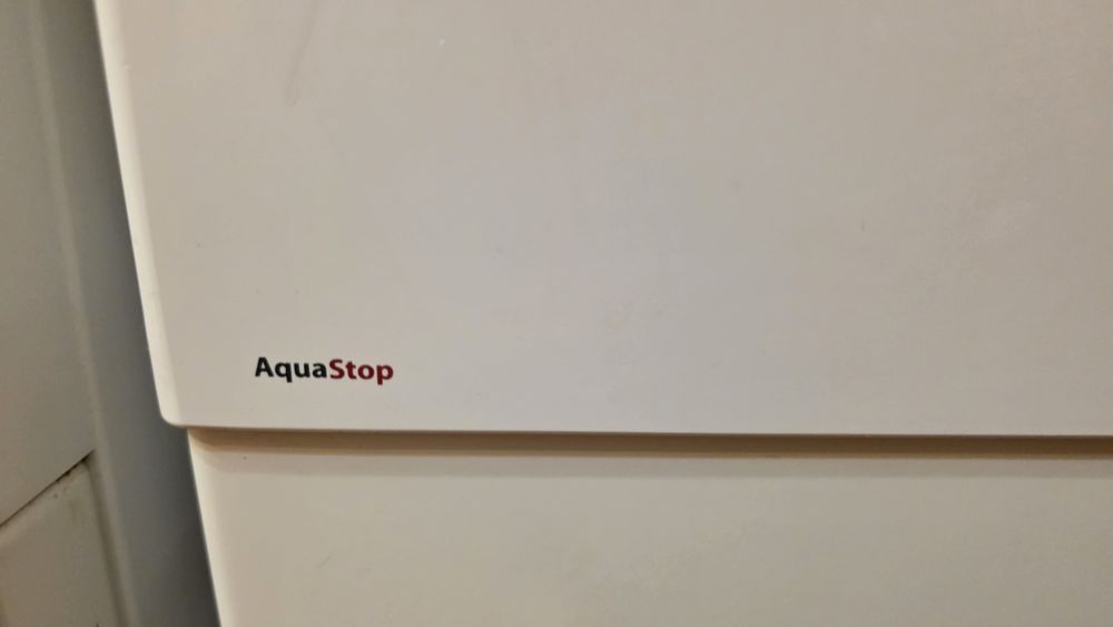 Съдомиялна Inventum AquaStop 60см.