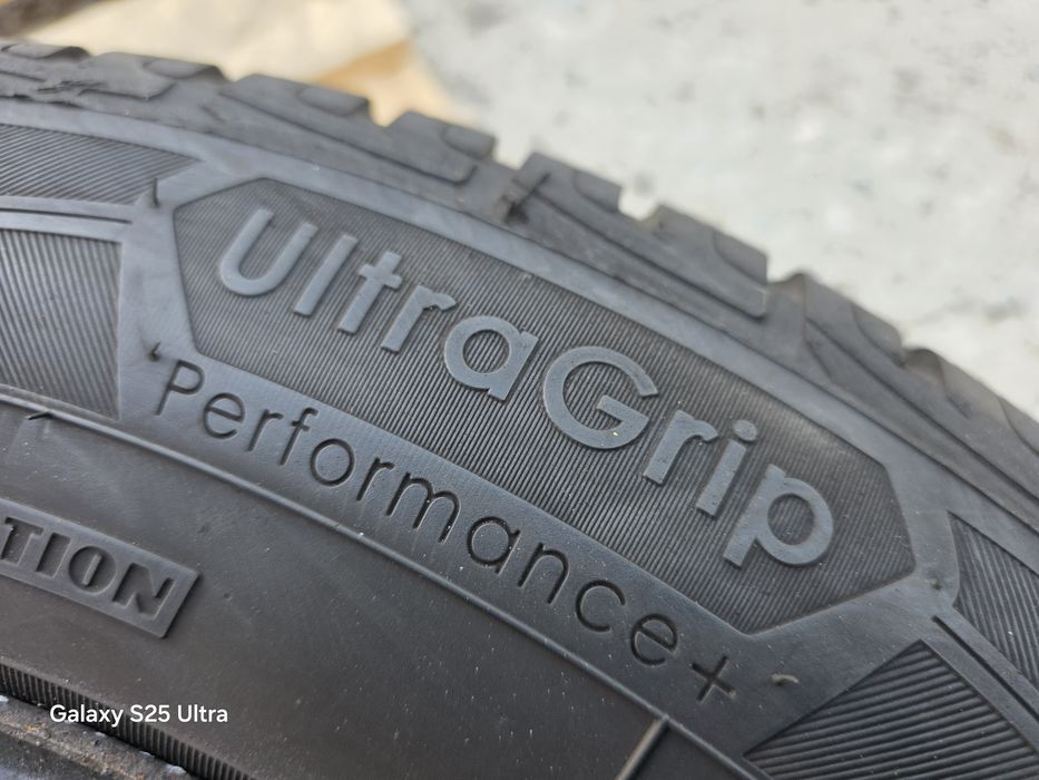 2бр. зимни гуми 215/65/16 GoodYear