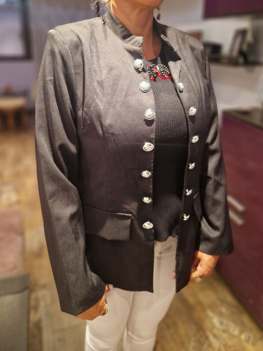 Черно дамско сако