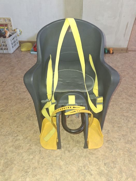 Продаю детское велокресло