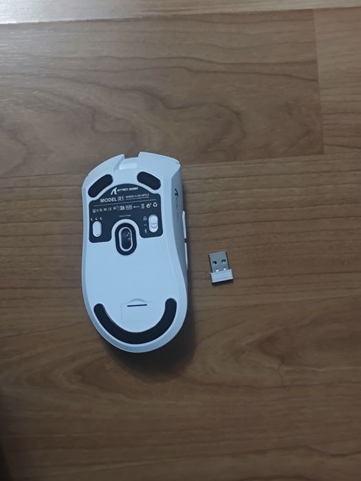 Мышка attack shark r1 белая