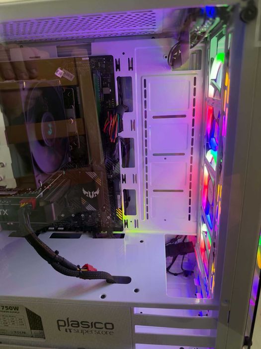 Gaming компютър (Amd Ryzen 7 5700X 8-core, 32gb RAM, RTX 4060 Ti 8gb, TUF Gaming B550 plus