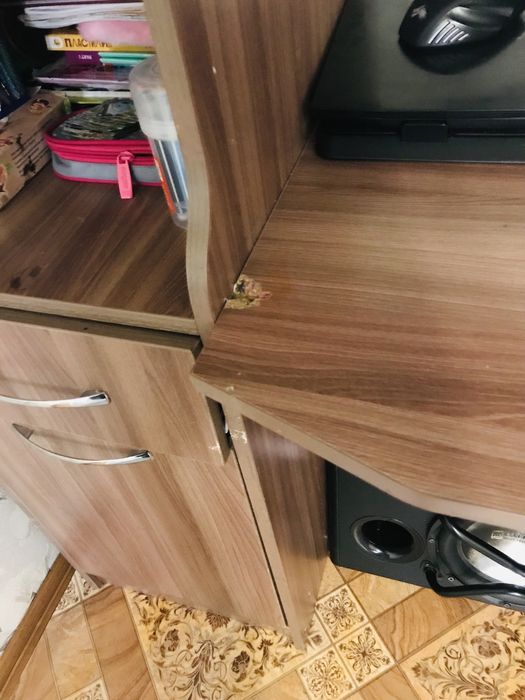 Стол письменный