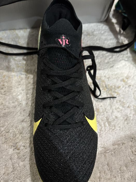 Ghete fotbal nike mercurial