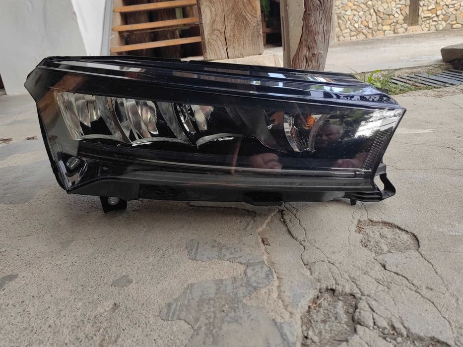 Фар Skoda Enyaq LED десен Оригинален