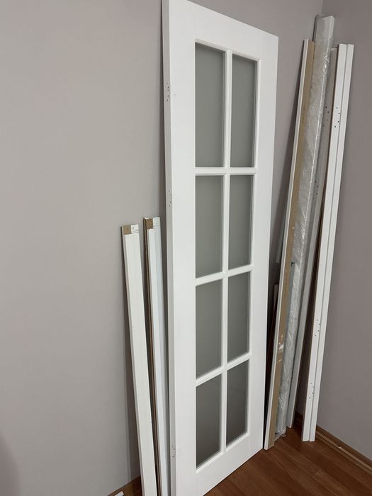 Дверь белая новая