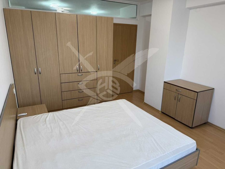 Тристаен апартамент в жк. Хаджи Димитър №19243