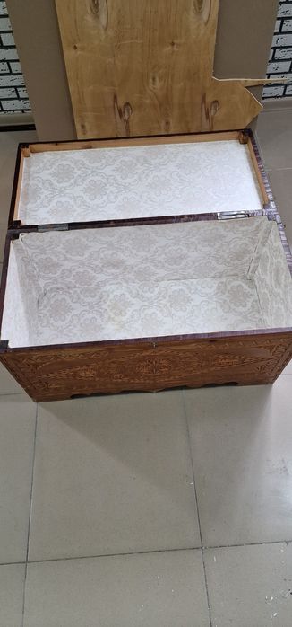 Сундук из дерева