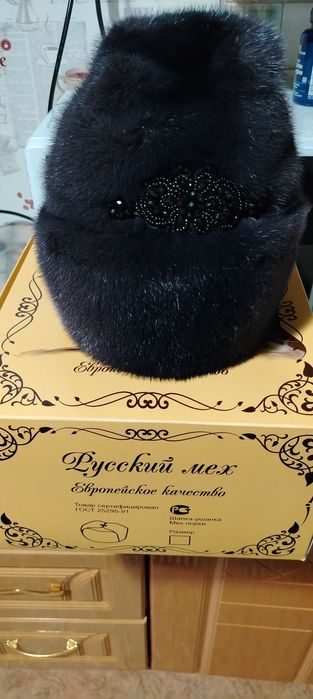 Продам шапку женскую