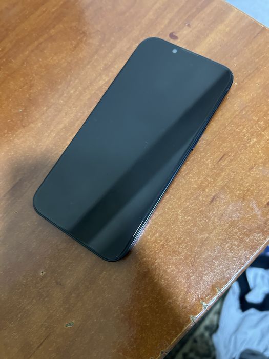 Iphone 13 емкость 85%