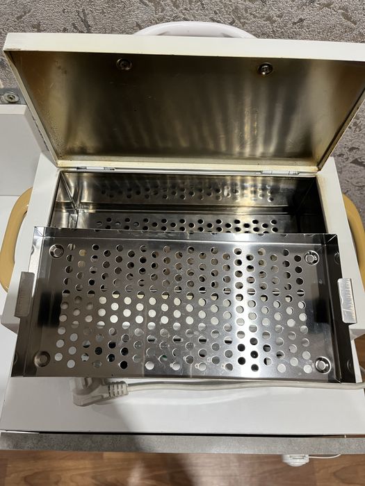 Продам сухожар,стерилизатор инструментов