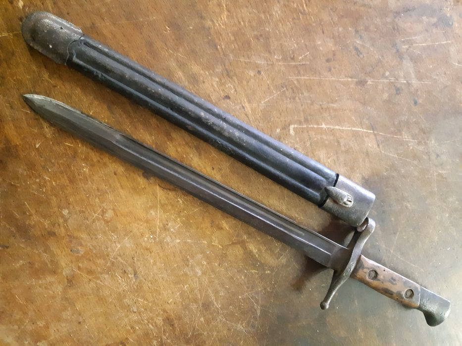 Продавам щик - нож