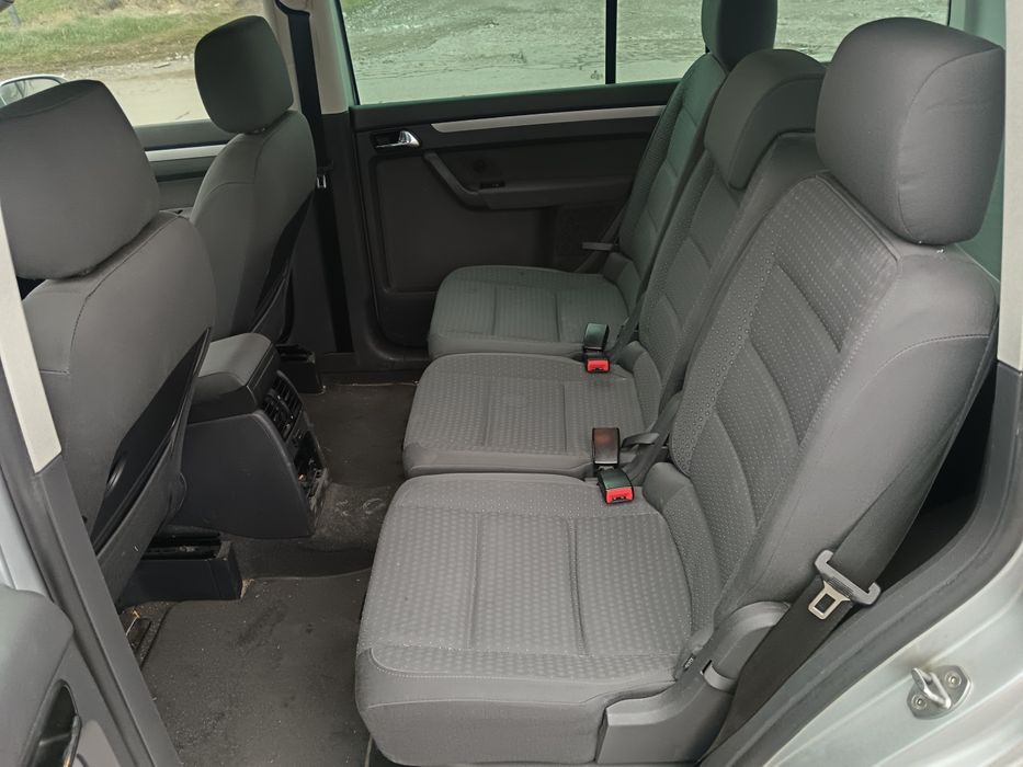 Фолксваген Туран 1.6 фси 115 к.с. автомат / VW Touran 1.6 fsi BLF НА Ч