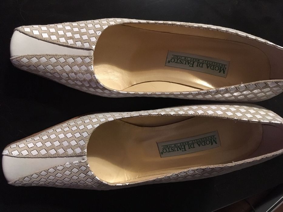 Pantofi model deosebit