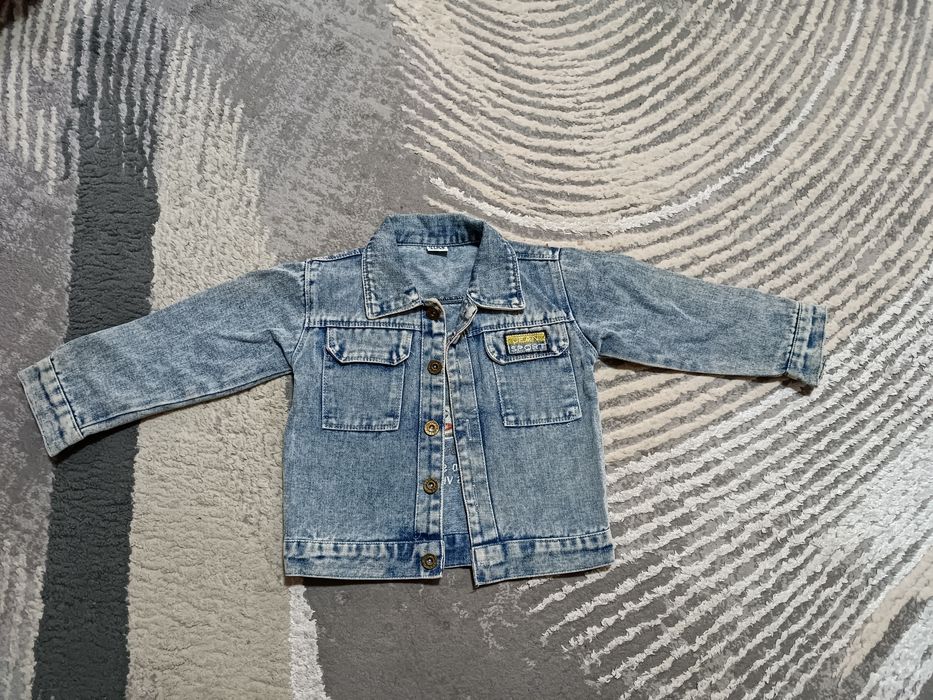 Продаётся джинсовый костюм