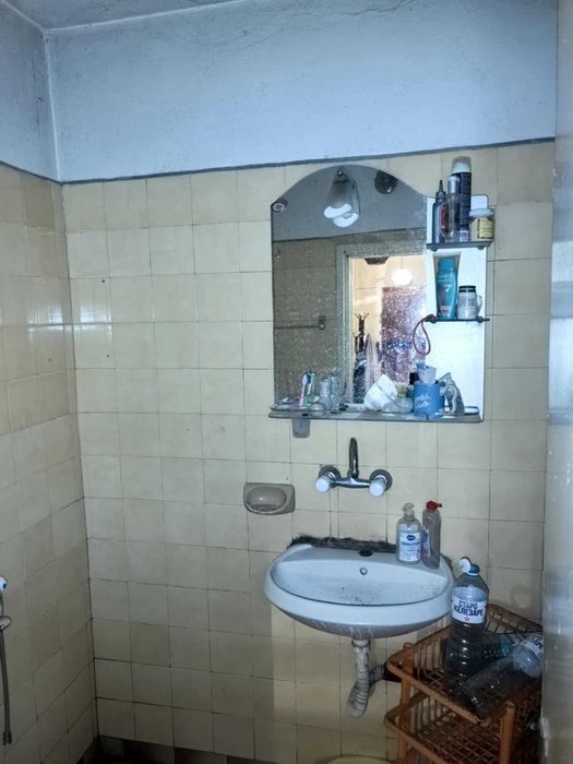 център - тристаен