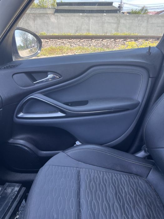 Interior scaune față si banchete spate Opel Zafira C
