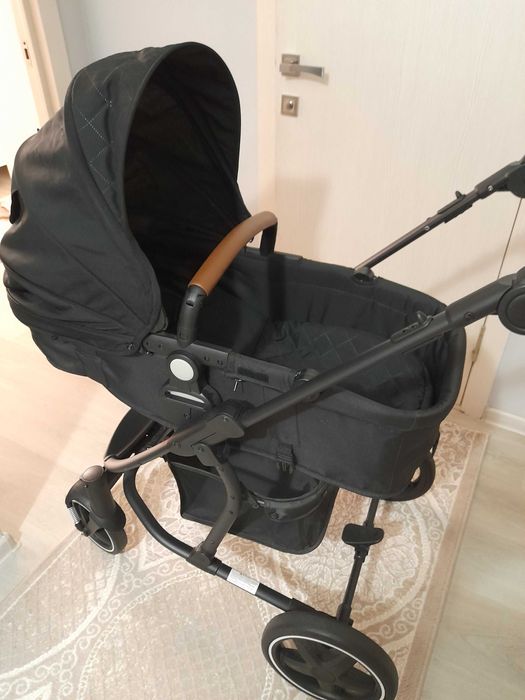 Детская коляска, как новая, продаю