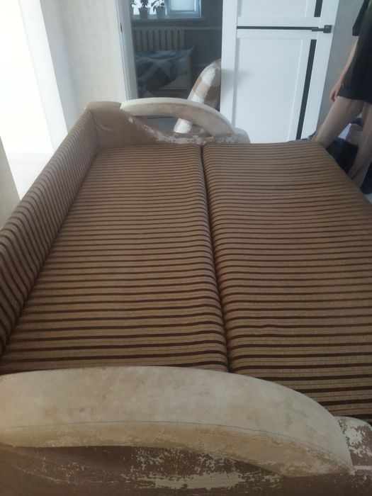 продам раскладной диван за 30000