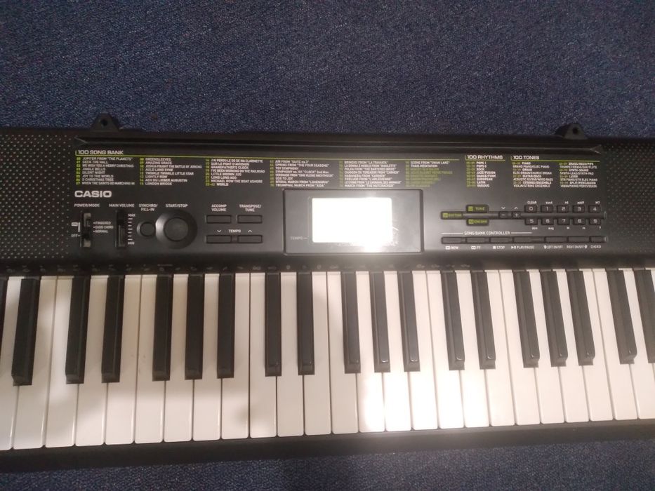 Синтезатор Casio 1600