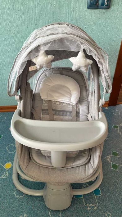 Продам детский шезлонг.