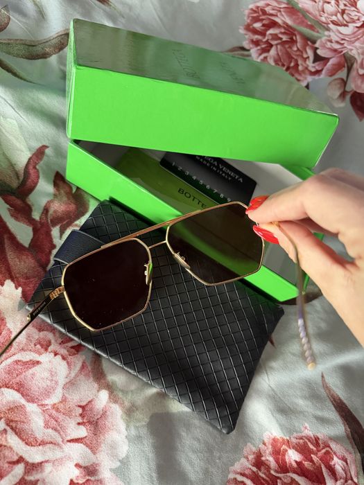 Ochelari soare Bottega Veneta unisex!