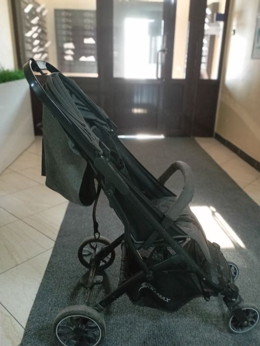 Продам Коляска в хорошем состояние