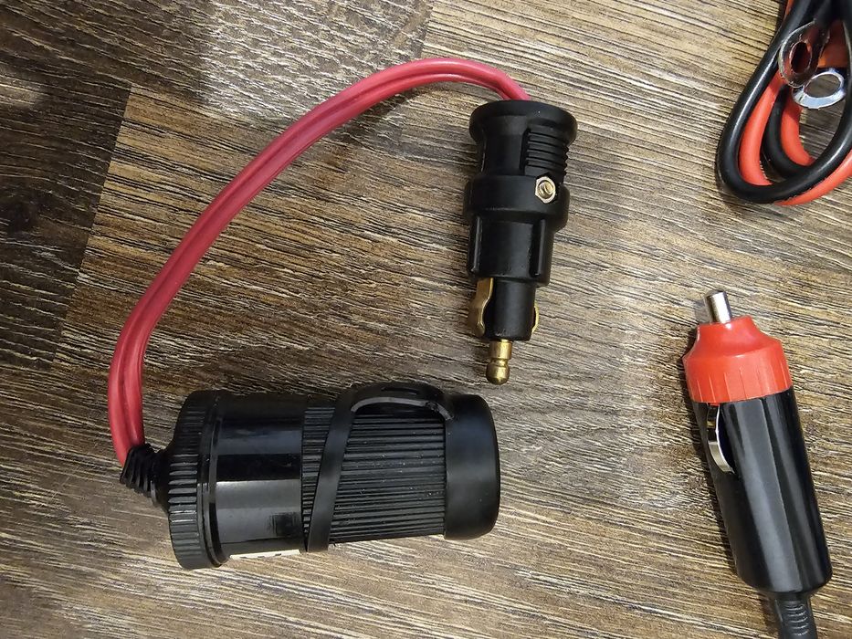Invertor SAL SAI600USB