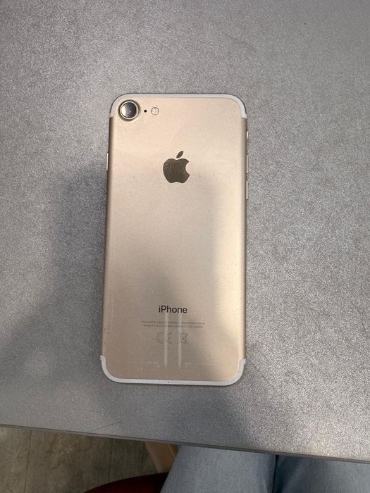 Apple iPhone 7 gold