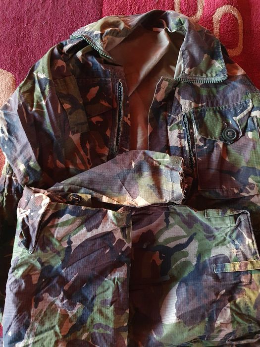 Echipament militar-scurte, ținută oraș, Bocanci etc