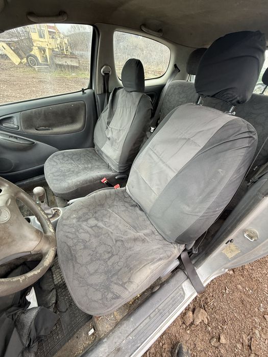 Toyota Yaris 1.0 VVT-i Тойота Ярис 1.0и на-части!