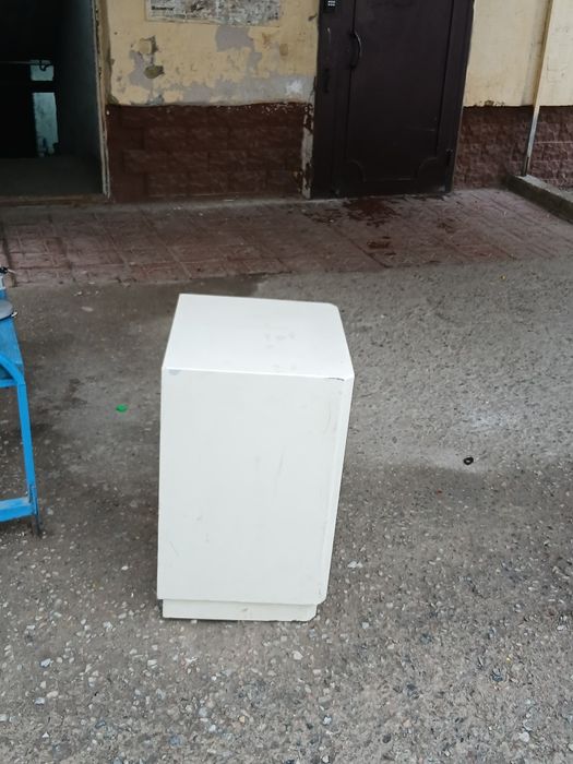 Продам металический сейф