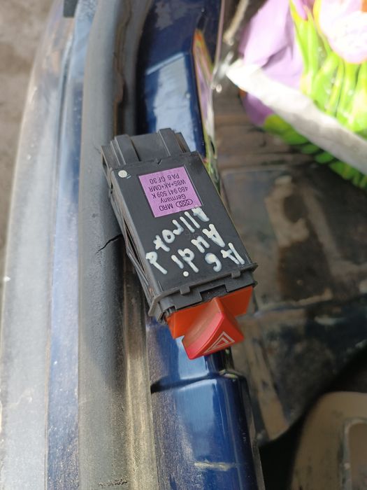 Запчасти на Audi A4 b5