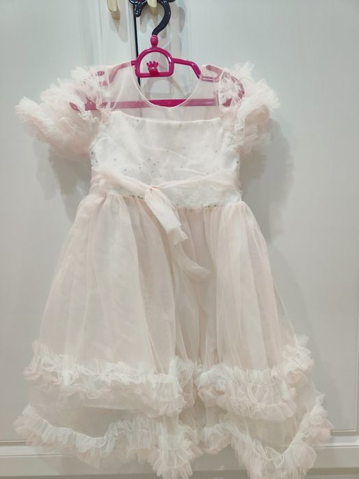 Продам праздничные платья