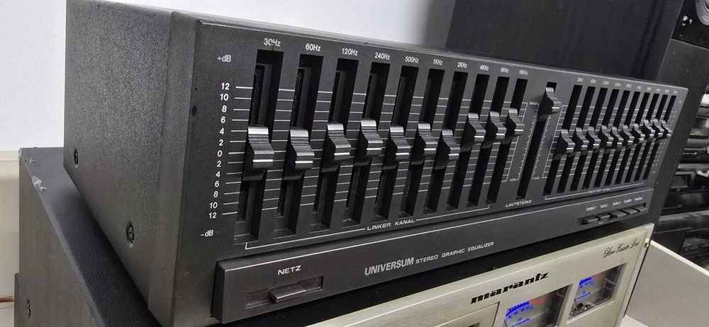 Egalizator 10 benzi Universul,mufe DIN