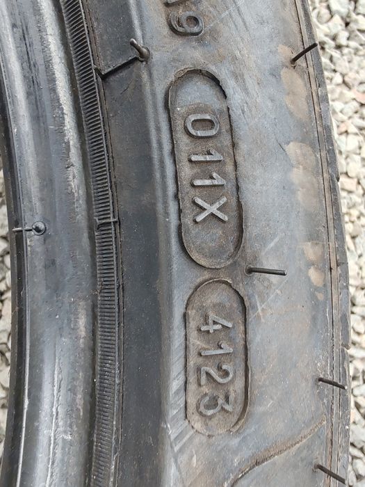 305 30 21 cu 265 35 21 Michelin. An 2023