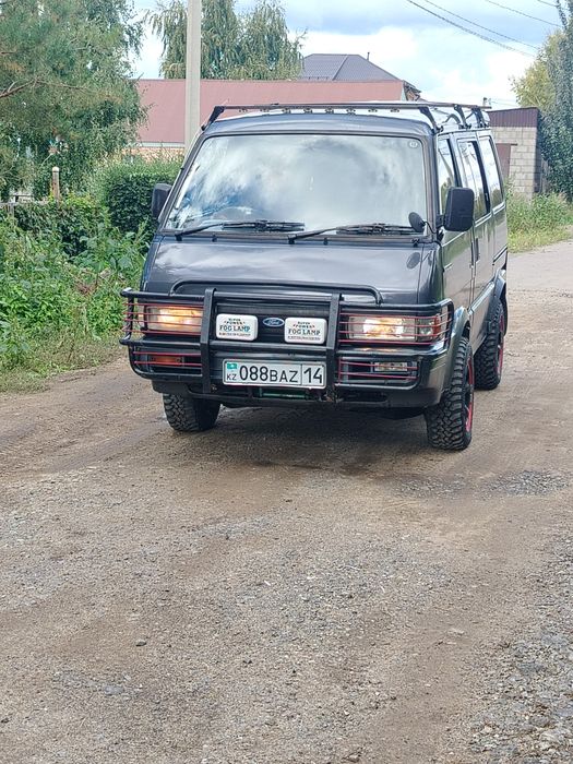 Продам форд спектрон