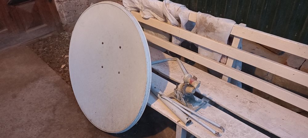 Спутниковый тарелка тюнер менен сатылады