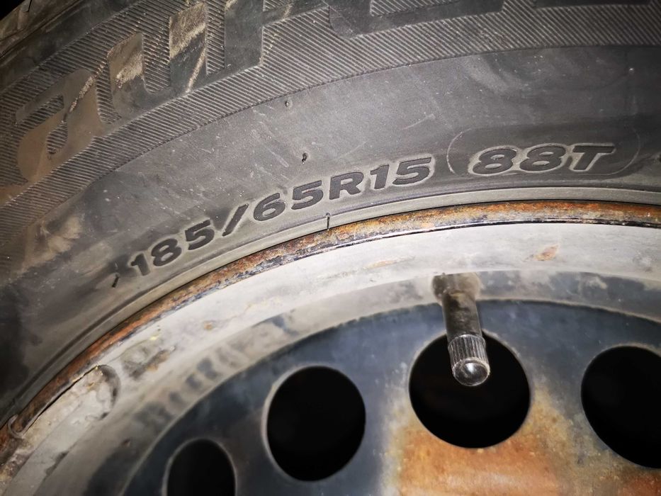 Летни гуми 185/65/15 + джанти 4/100