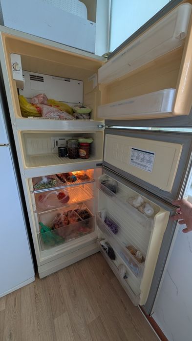 Холодильник Goldstar