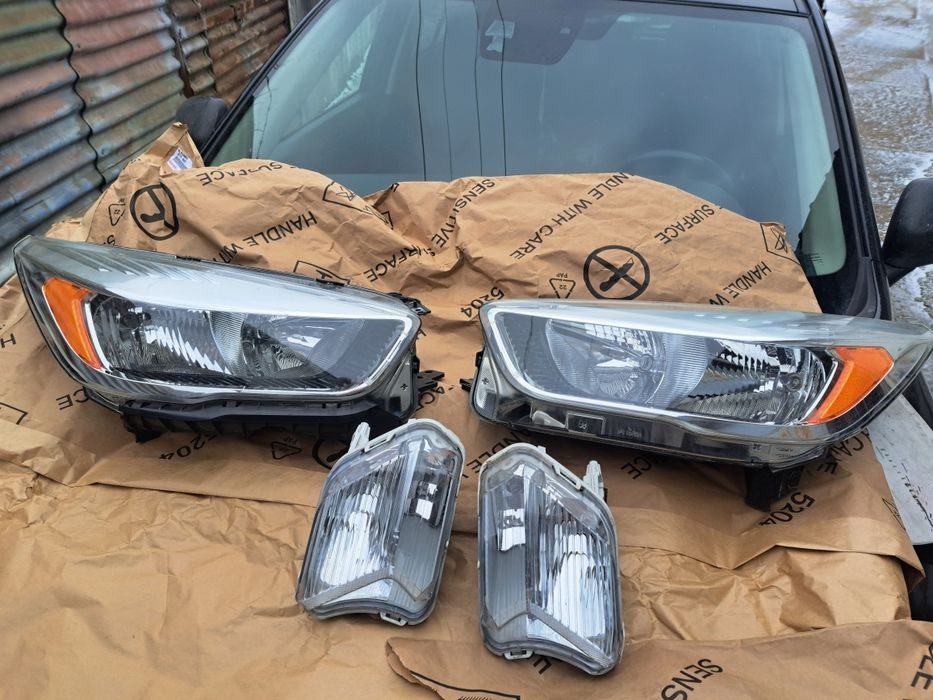 Faruri și Proiectoare Ford kuga 2017 2018 2019