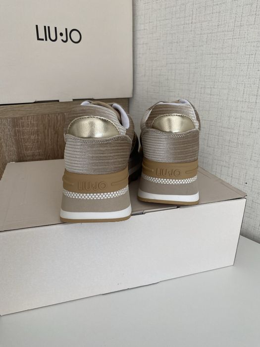 Сникърски Liu Jo AMAZING 23 с пайети