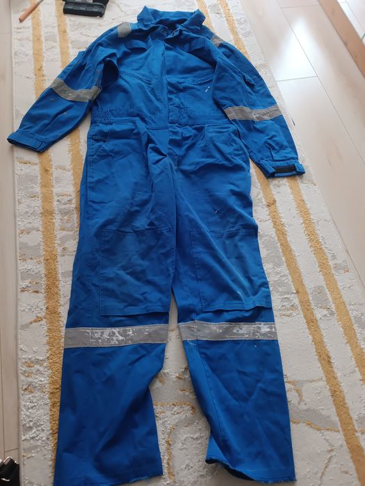 Комбинезон,специальные одежды