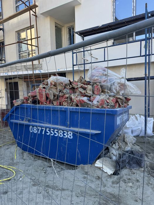 Контейнери за строителни и битови опадъци