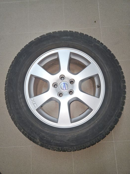 Jante 17" cu anvelope de iarna  Volvo XC 60
