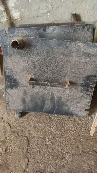 Кумир котёлга мослашкан эримайдиган сувлик таёр эшиклар сотилади.