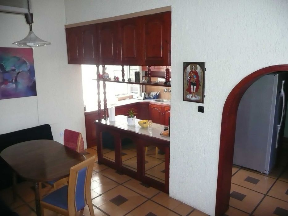 Продава се Къща в Перник, Байкушева махала - 380 кв.м за 470 €/кв.м - Снимка #3