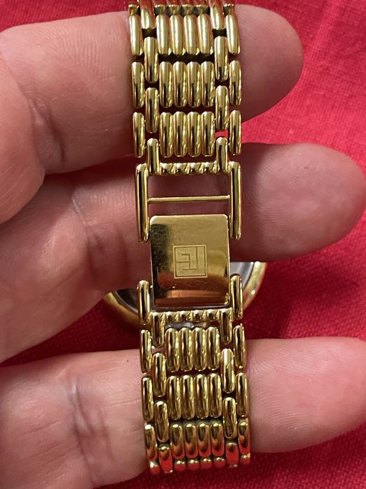 Дамски позлатен часовник Pierre Balmain Paris