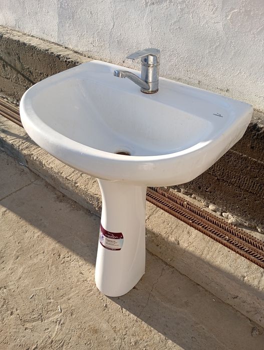 Раковина подвесная