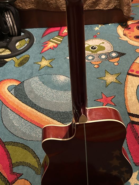 Обменяю свою гитару